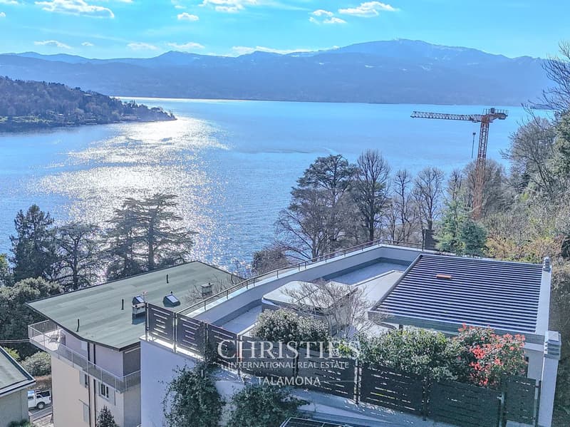 Elegant Penthouse with breathtaking lake view in Laveno-Mombello (3)
