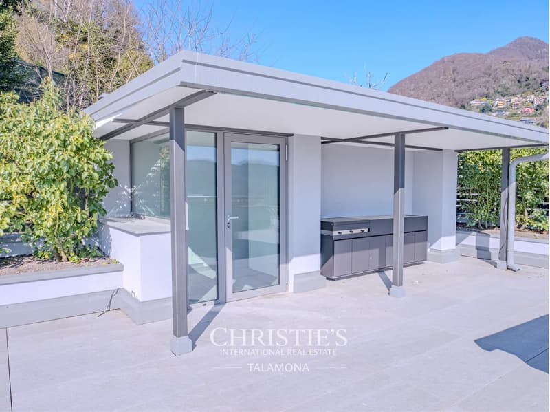 Elegant Penthouse with breathtaking lake view in Laveno-Mombello (13)