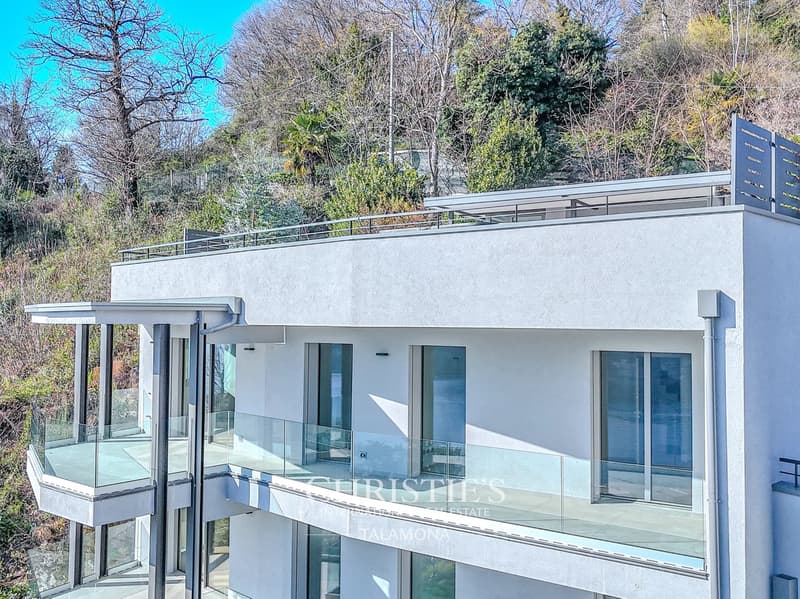 Elegant Penthouse with breathtaking lake view in Laveno-Mombello (2)
