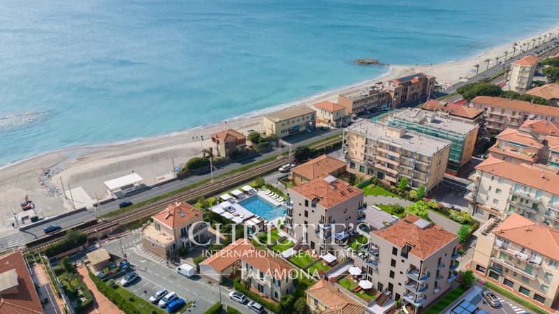 Penthouse with sea view, 30 meters from the beach ? Borgio Verezzi (Private negotiation) (12)