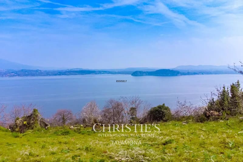 Villa classique avec jardin et vue sur le lac à Belgirate (11)