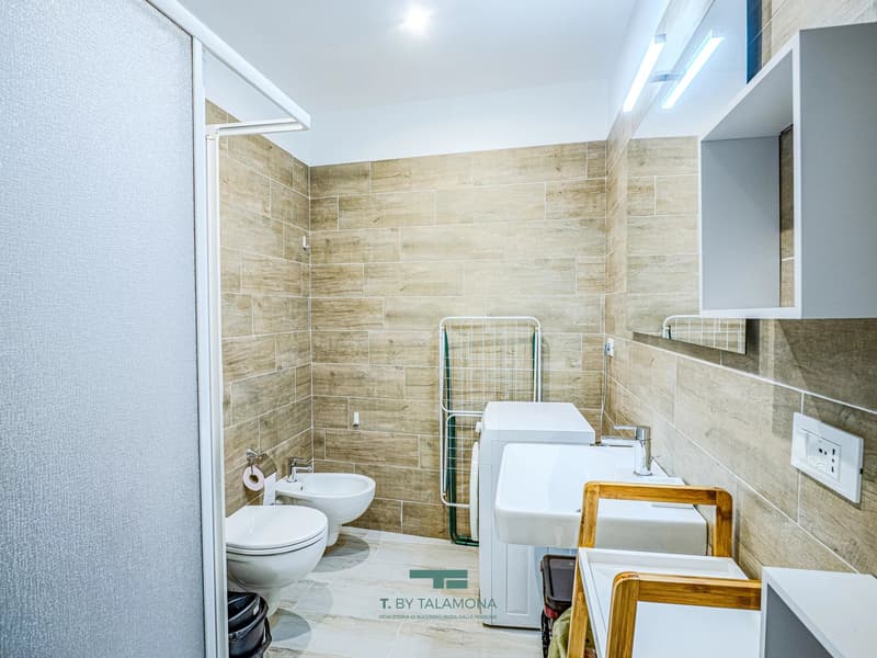Two-room apartment in the center of Porto Valtravaglia (9)