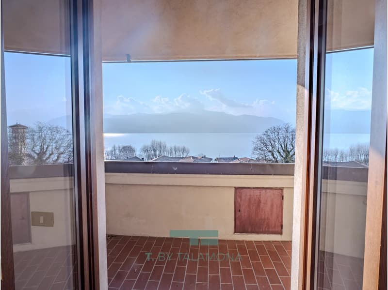 Studio Apartment with Garden and Balcony with Lake View in Cerro, Laveno Mombello (2)