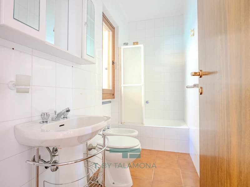 Studio Apartment with Garden and Balcony with Lake View in Cerro, Laveno Mombello (8)