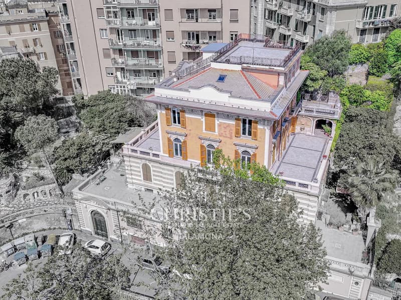 Historische Villa-Wohnung mit großzügigen Terrassen in Castelletto (2)