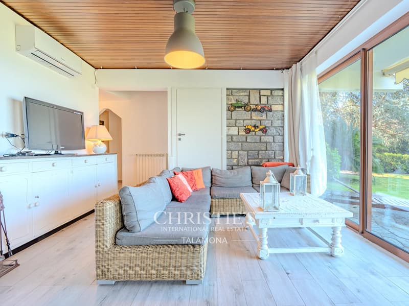 Domaine de prestige avec villas indépendantes et grand parc (10)