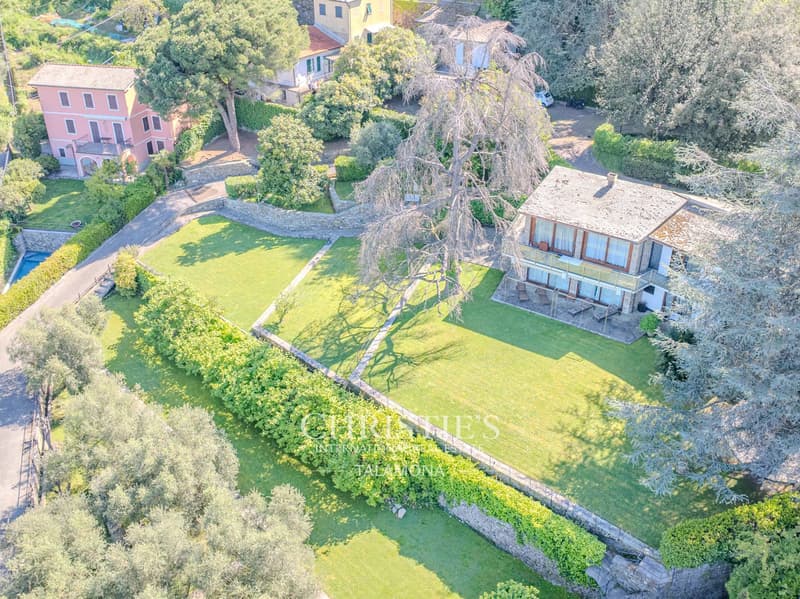 Domaine de prestige avec villas indépendantes et grand parc (5)
