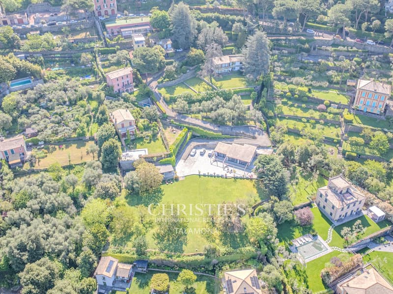 Exclusive residence with a view of Camogli and the sea (4)
