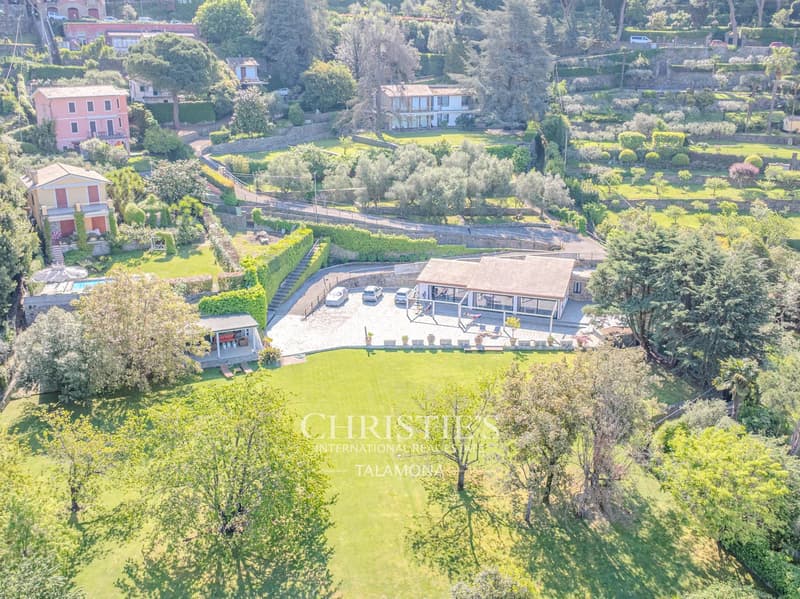 Exclusive residence with a view of Camogli and the sea (10)