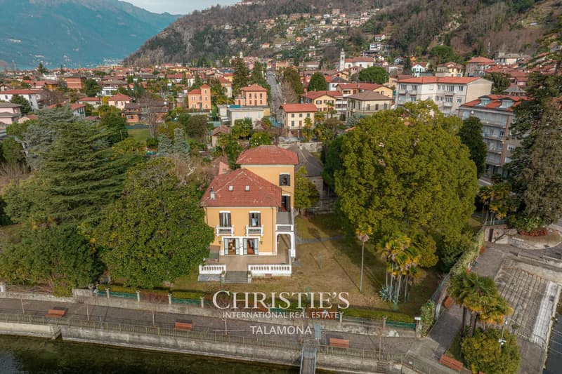 Villa lacustre avec jardin et accès direct à l'eau sur le lac Majeur, Maccagno (10)