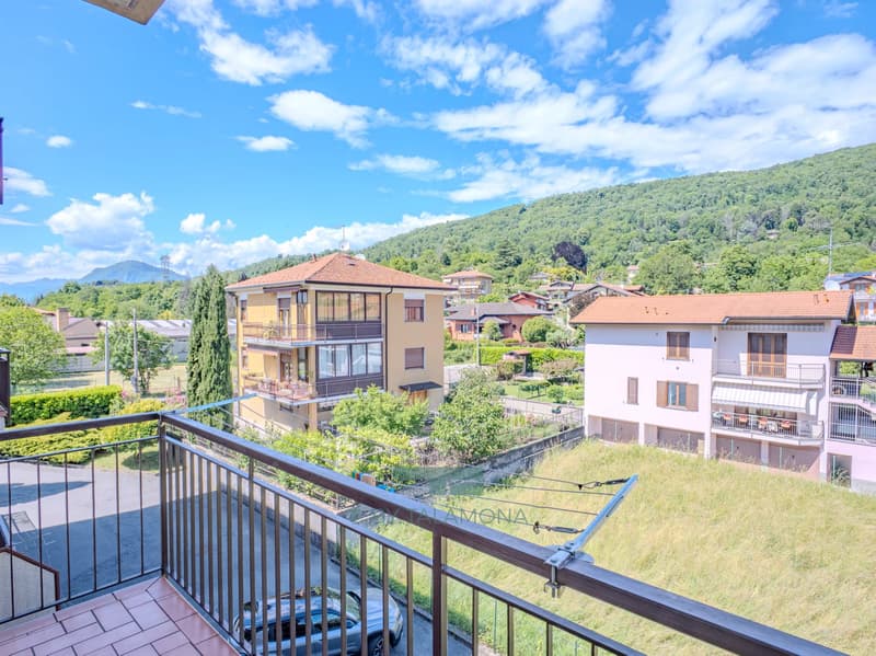 Spacious Renovated 3-Room Apartment in Quiet and Green Residential Area (9)