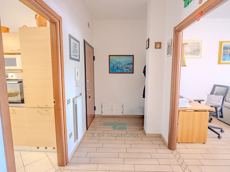 Spacious Renovated 3-Room Apartment in Quiet and Green Residential Area (7)