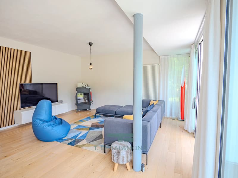 Elegant Renovated Detached Villa with Private Garden in Cuasso al Monte (7)