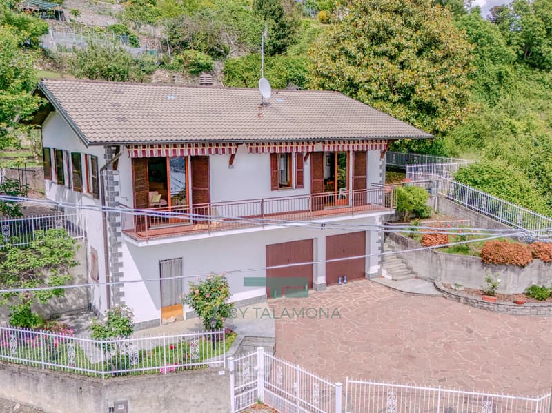 Casa indipendente con giardino privato e vista mozzafiato sul Lago Maggiore a Campagnano (1)