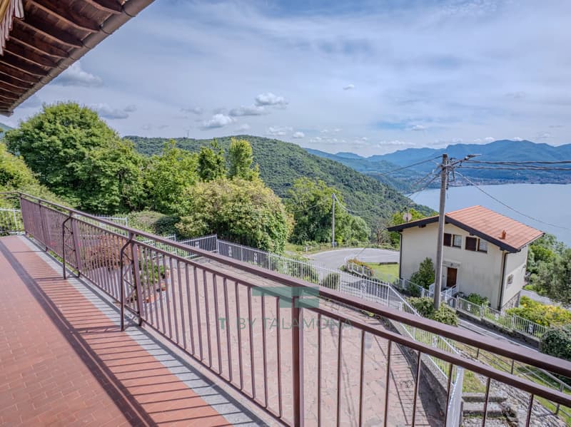 Casa indipendente con giardino privato e vista mozzafiato sul Lago Maggiore a Campagnano (7)