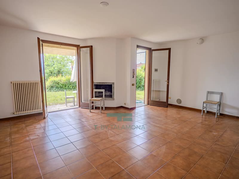 Studio-Apartment mit Privatgarten und herrlichem Seeblick in Cerro di Laveno Mombello (6)