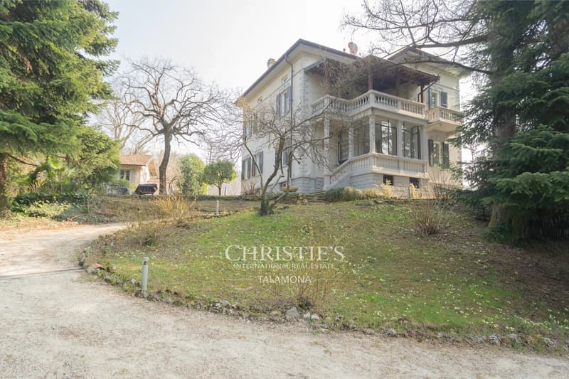 Historische Villa aus dem frühen 20. Jahrhundert in Gemonio, Lago Maggiore (6)