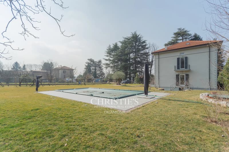 Historische Villa aus dem frühen 20. Jahrhundert in Gemonio, Lago Maggiore (12)