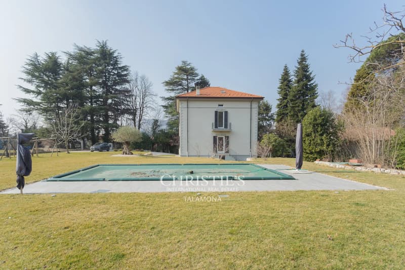 Historische Villa aus dem frühen 20. Jahrhundert in Gemonio, Lago Maggiore (11)