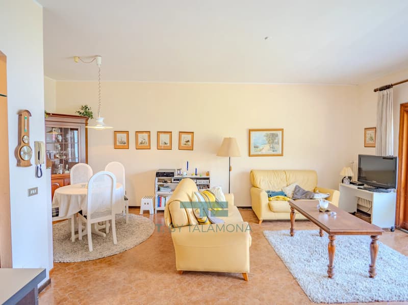 Appartement avec vue panoramique dans la résidence Valle del Gaggiolo (7)