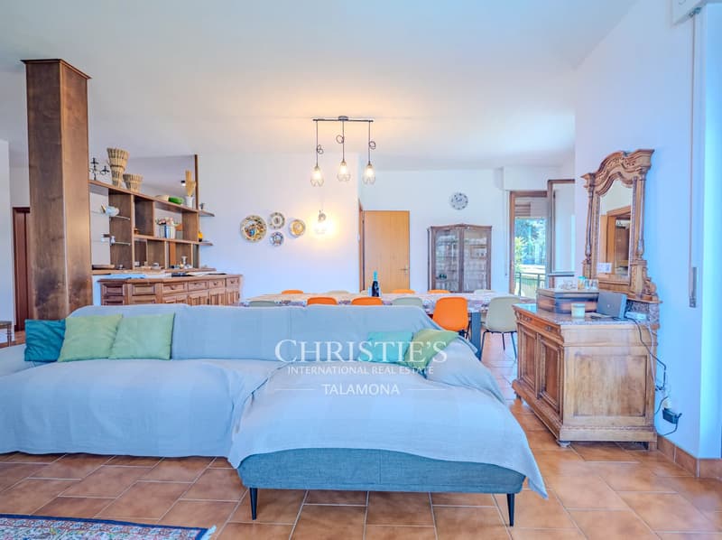 Villa exclusive avec piscine et vue panoramique unique sur le Lago Maggiore (12)
