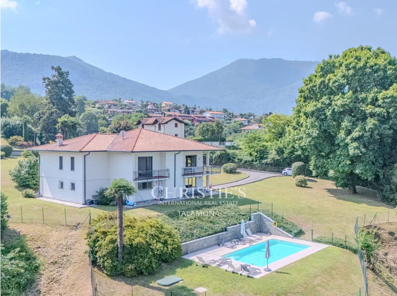 Villa exclusive avec piscine et vue panoramique unique sur le Lago Maggiore (1)