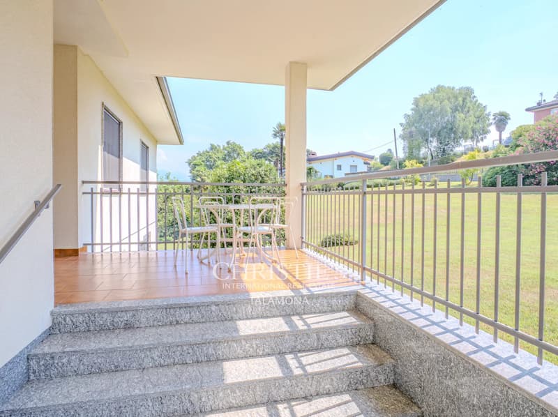 Villa exclusive avec piscine et vue panoramique unique sur le Lago Maggiore (8)