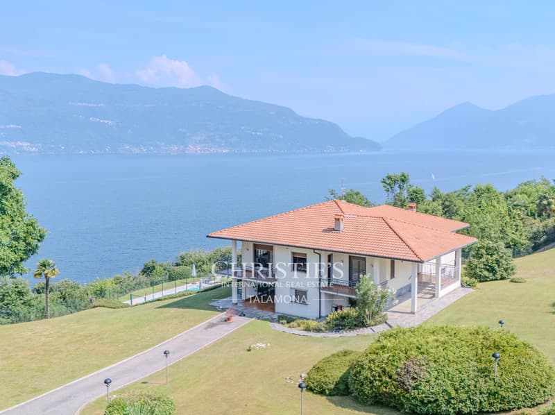 Villa exclusive avec piscine et vue panoramique unique sur le Lago Maggiore (2)