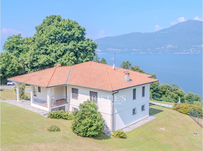Villa exclusive avec piscine et vue panoramique unique sur le Lago Maggiore (6)