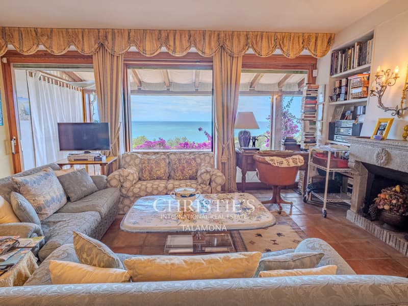 Exclusive detached villa with pool and breathtaking sea view in Lerici, Gulf of Poets (8)