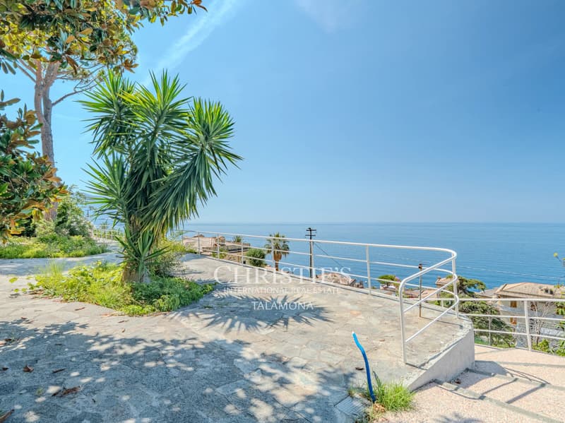 Exclusive modern minimalist villa with park and sea view (10)