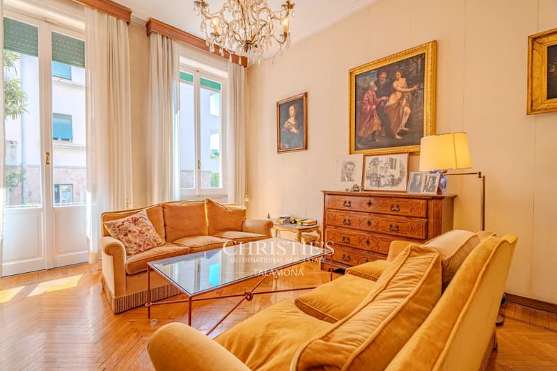 Genova Albaro: elegant apartment with private garden and terrace (1)