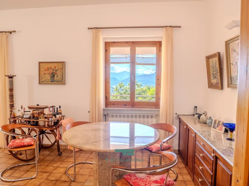 Einfamilienhaus mit Seeblick ? Porto Valtravaglia (11)