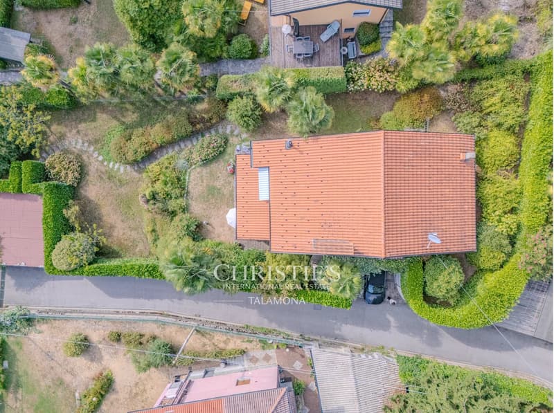 VILLA MIT SEEBLICK UND GROSSEM GARTEN (5)