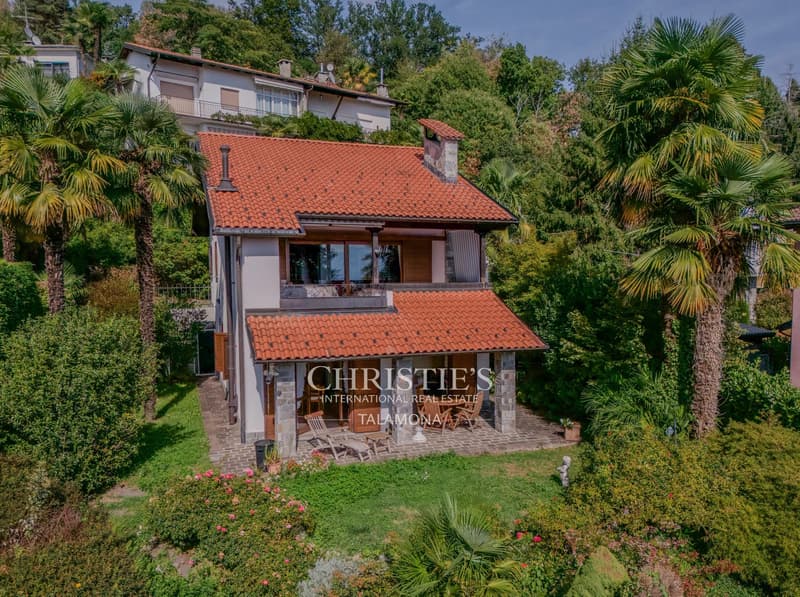 VILLA MIT SEEBLICK UND GROSSEM GARTEN (2)