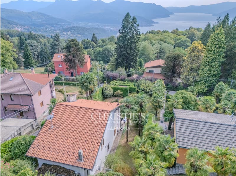 VILLA MIT SEEBLICK UND GROSSEM GARTEN (4)