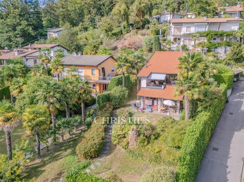 VILLA MIT SEEBLICK UND GROSSEM GARTEN (2)