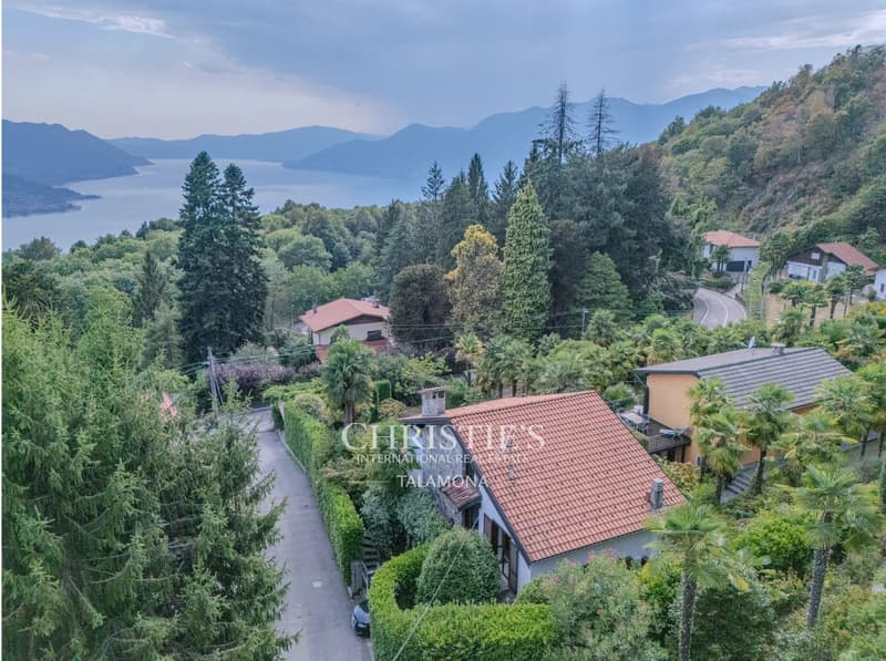 VILLA MIT SEEBLICK UND GROSSEM GARTEN (3)