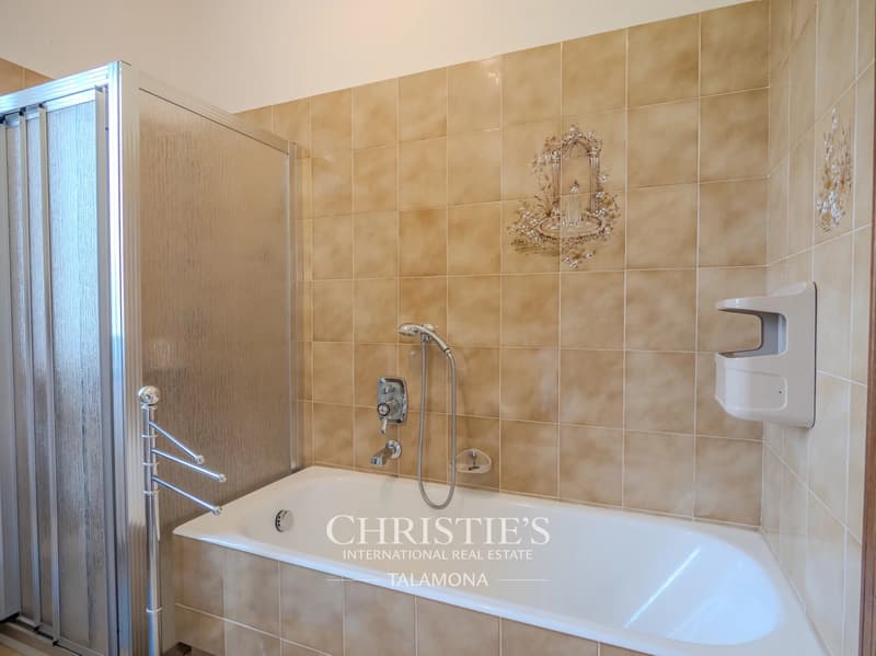 Appartement mit Seeblick und Pool in Dumenza (13)