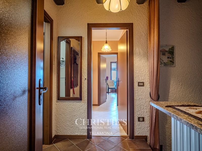 Appartement mit Seeblick und Pool in Dumenza (8)