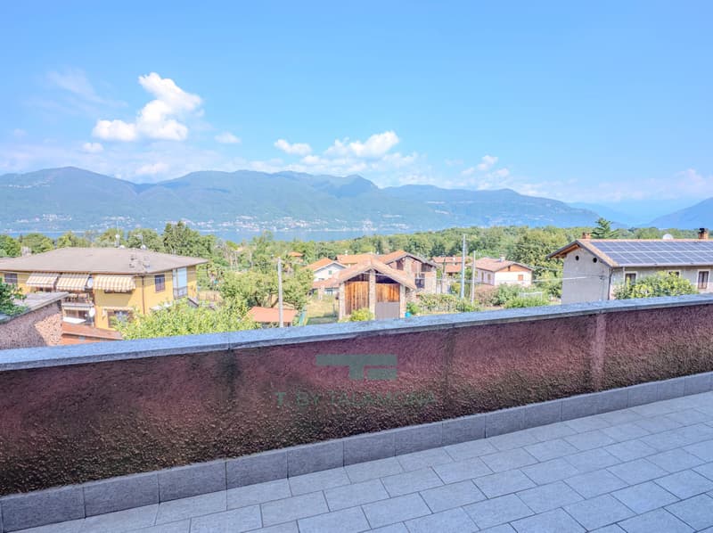 Panoramawohnung in einem Vierfamilienhaus ? Porto Valtravaglia, Ortsteil Musadino (7)