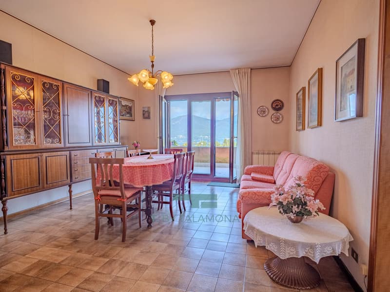 Panoramawohnung in einem Vierfamilienhaus ? Porto Valtravaglia, Ortsteil Musadino (3)