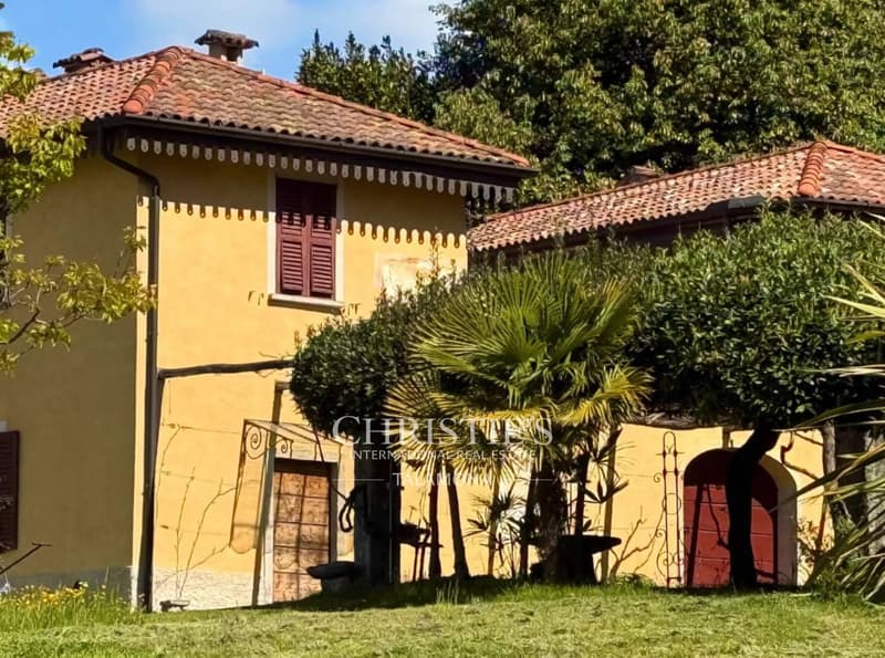 Casa Vallate, Landgut mit Weinberg und Park am Lago Maggiore, Castelveccana (6)