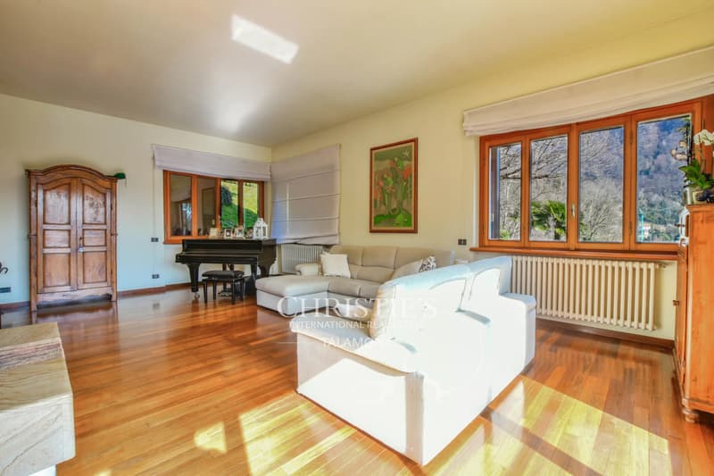 Panorama-Villa mit Blick auf den Lago Maggiore, Laveno-Mombello (9)