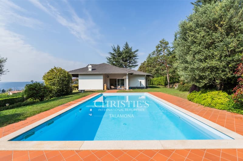 Villa mit Pool in der grünen Landschaft von Sesto Calende (3)