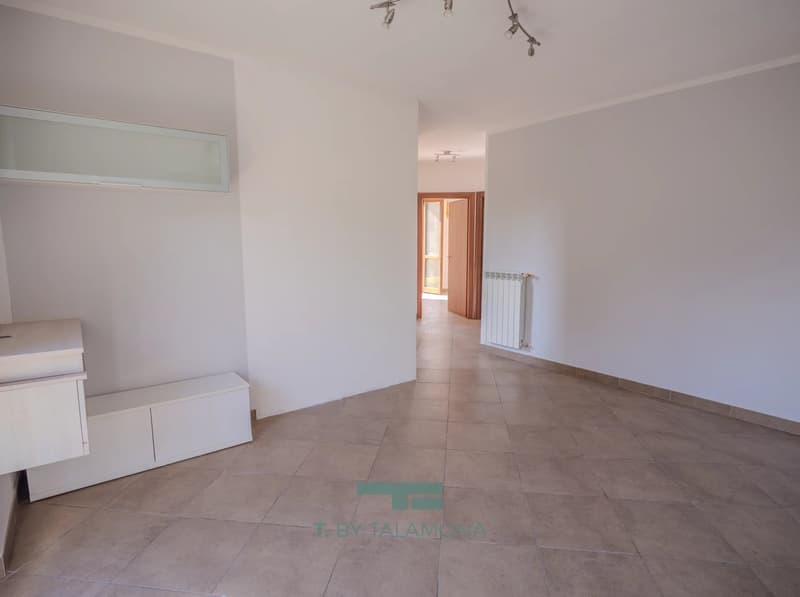 Wohnung mit Garten und Garage (6)