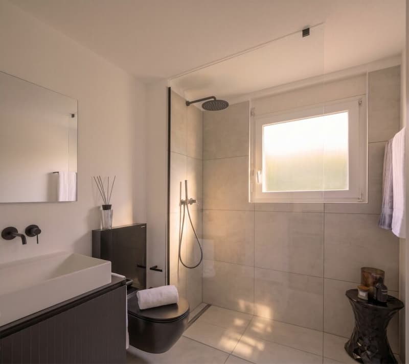 Modernes Hauptbadezimmer / Bagno principale moderno