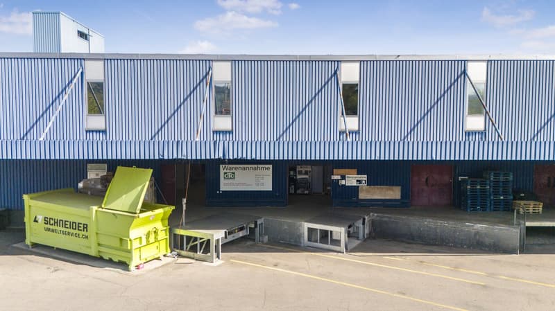 Hub logistico efficiente con infrastruttura completa – spazi da 420 a 2'300 m² (2)