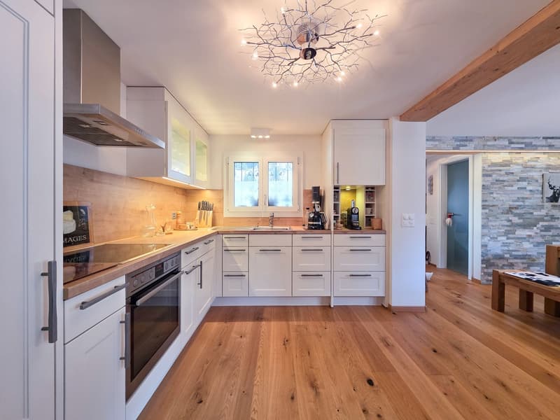 Charming 4-room chalet in a quiet location in Kandersteg (8)