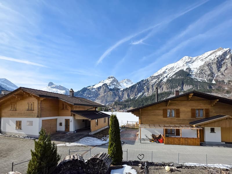 Charming 4-room chalet in a quiet location in Kandersteg (26)